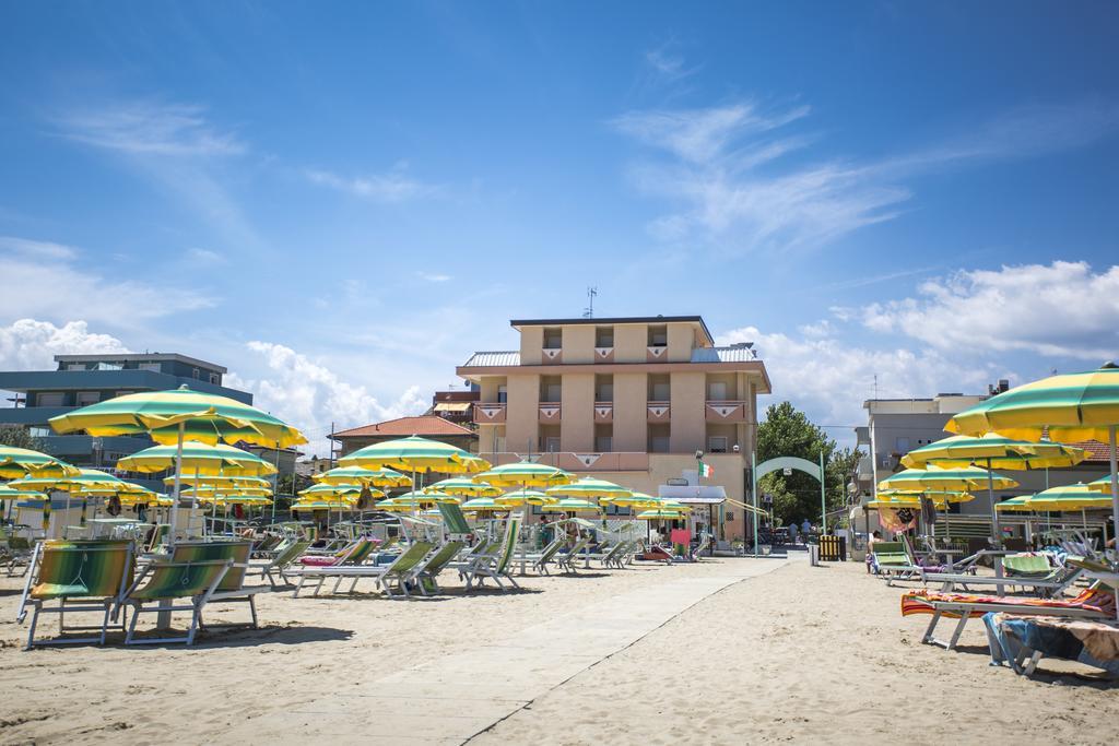 Hotel Eden Viserbella di Rimini Exterior foto