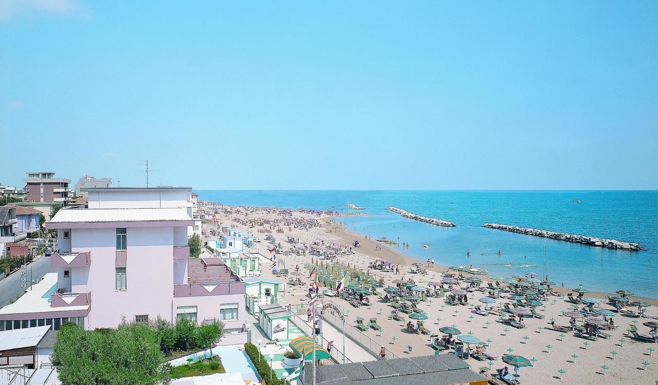 Hotel Eden Viserbella di Rimini Exterior foto
